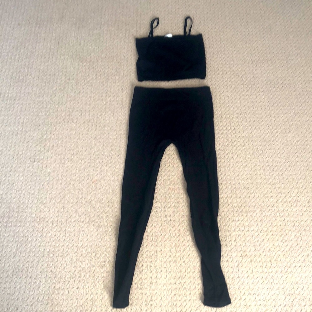 Black ribbed set